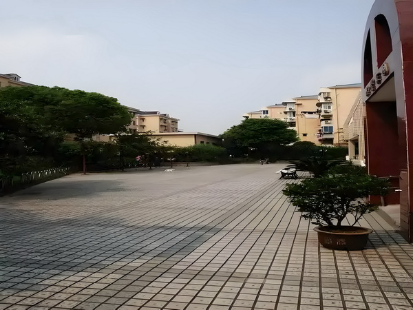 大学本科如何转深户_这版超人如何应对特朗普的时代 这版超人被&最后难逃